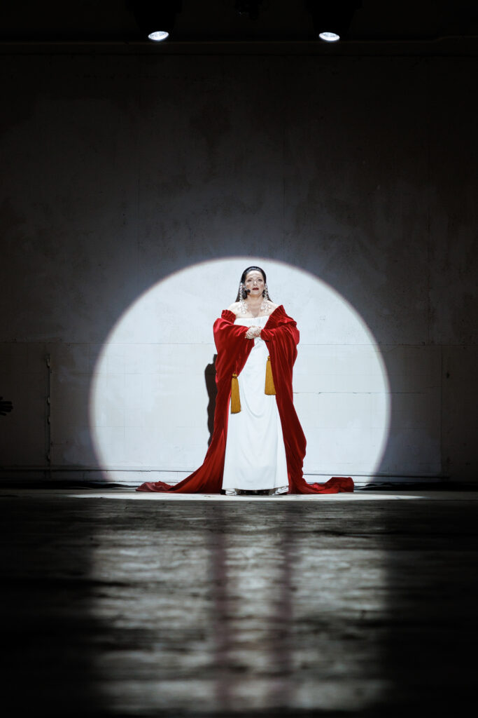 4 вересня бренд “MY THEATRE by Dariia Bila” вперше вийде на подіум Ukrainian Fashion Week.