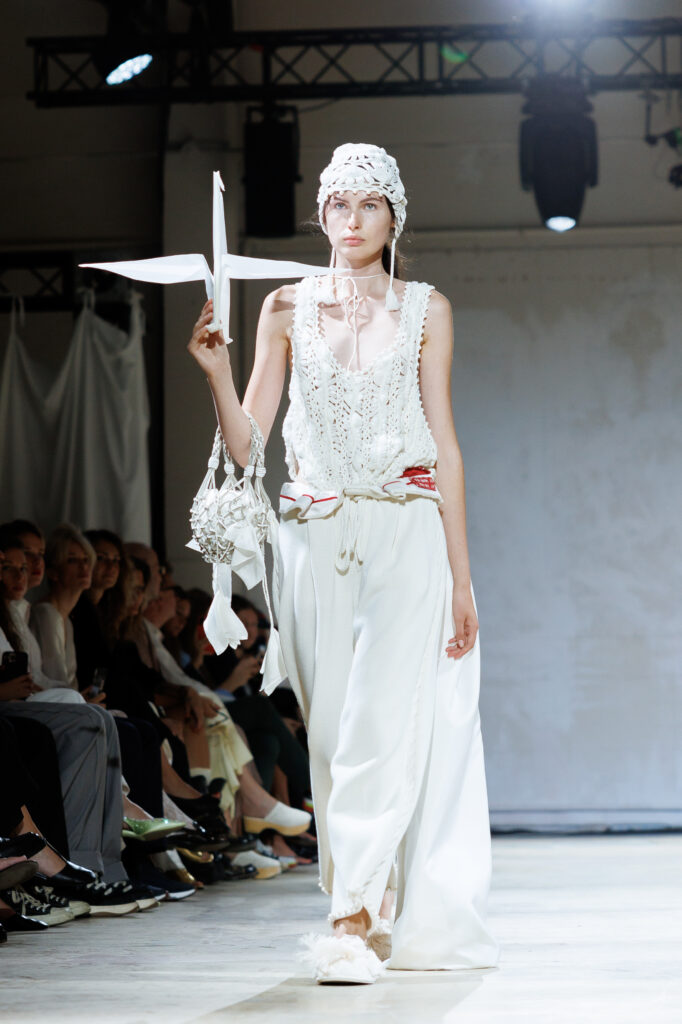 4 вересня бренд “MY THEATRE by Dariia Bila” вперше вийде на подіум Ukrainian Fashion Week. Цей дебют відбувається у символічний момент — у час, коли бренд святкує свою першу річницю.