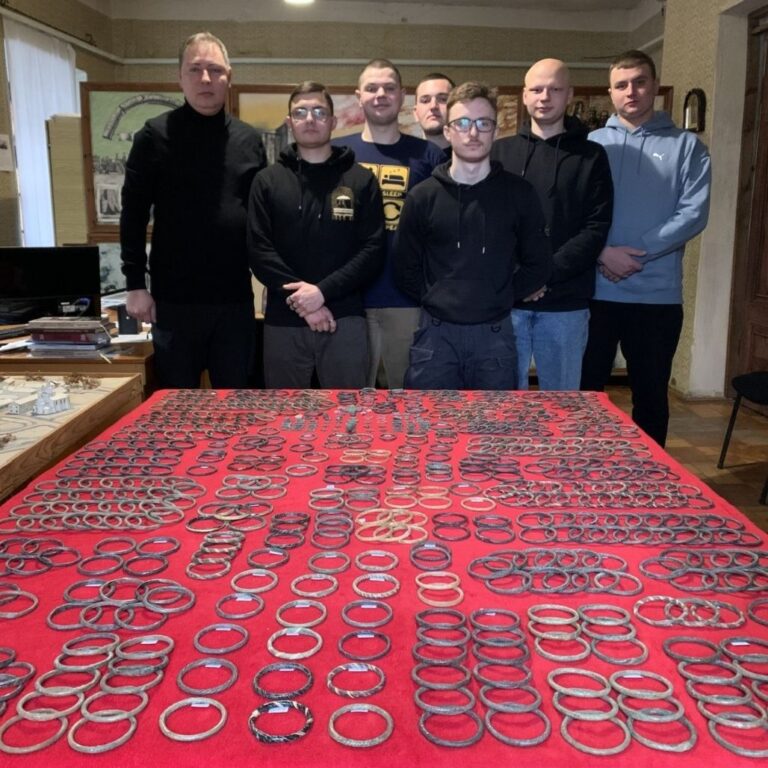 У Володимирі досліджують унікальний «Скарб купця»