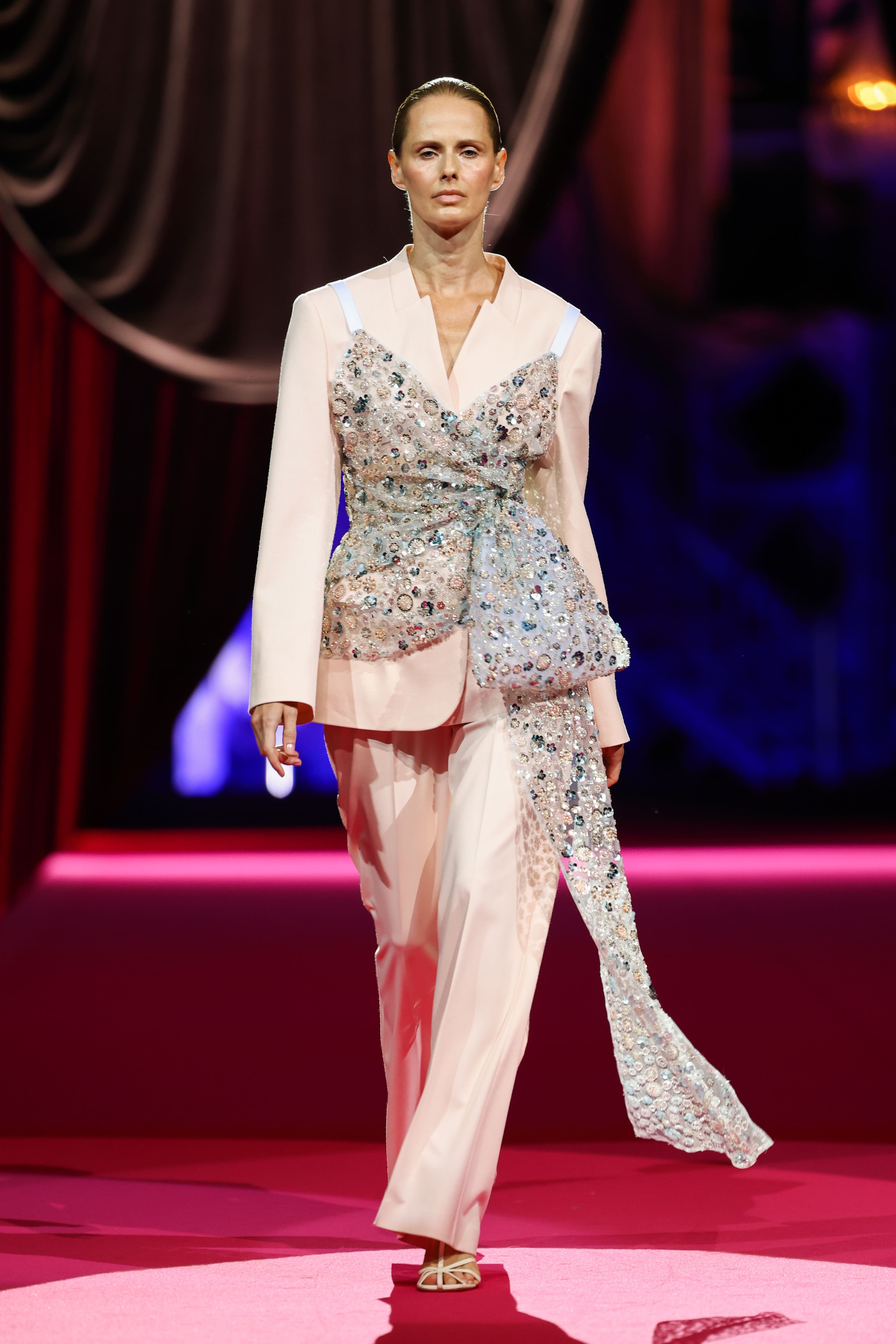 the_COAT_by_Katya_Silchenko_Runway_Volodymyr_Bosak-25